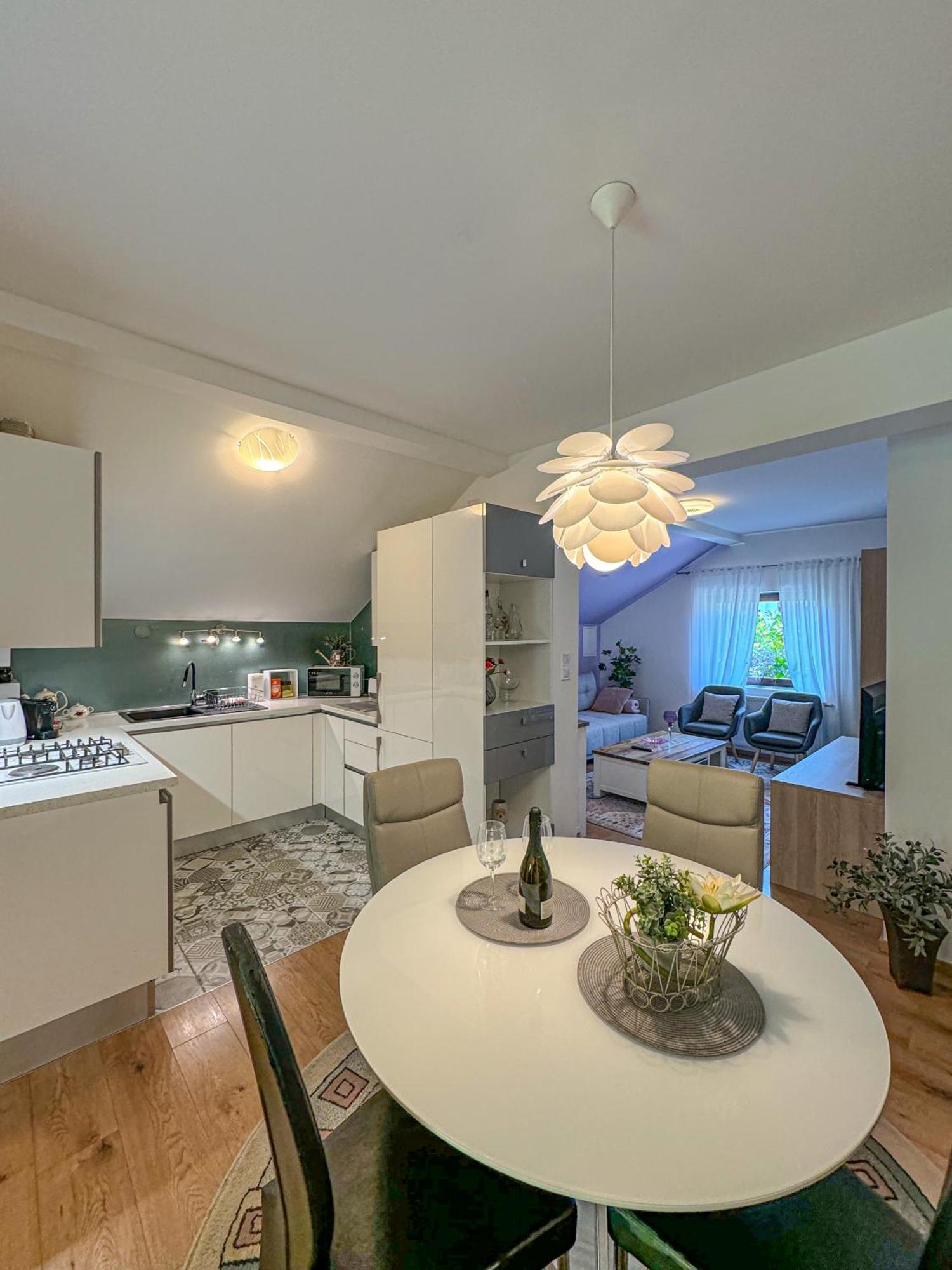 Apartman Mibel Zagreb Buitenkant foto